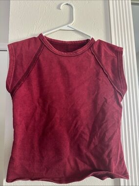 SHEIN Burgundy Sleeveless Crop Top
